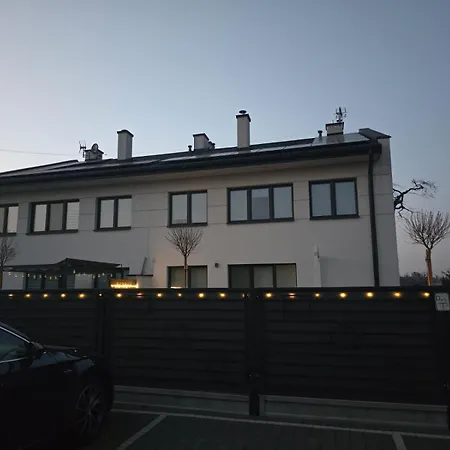 Private With 3 Bed Space , Who Looking For Mind Relax And Freedom *
